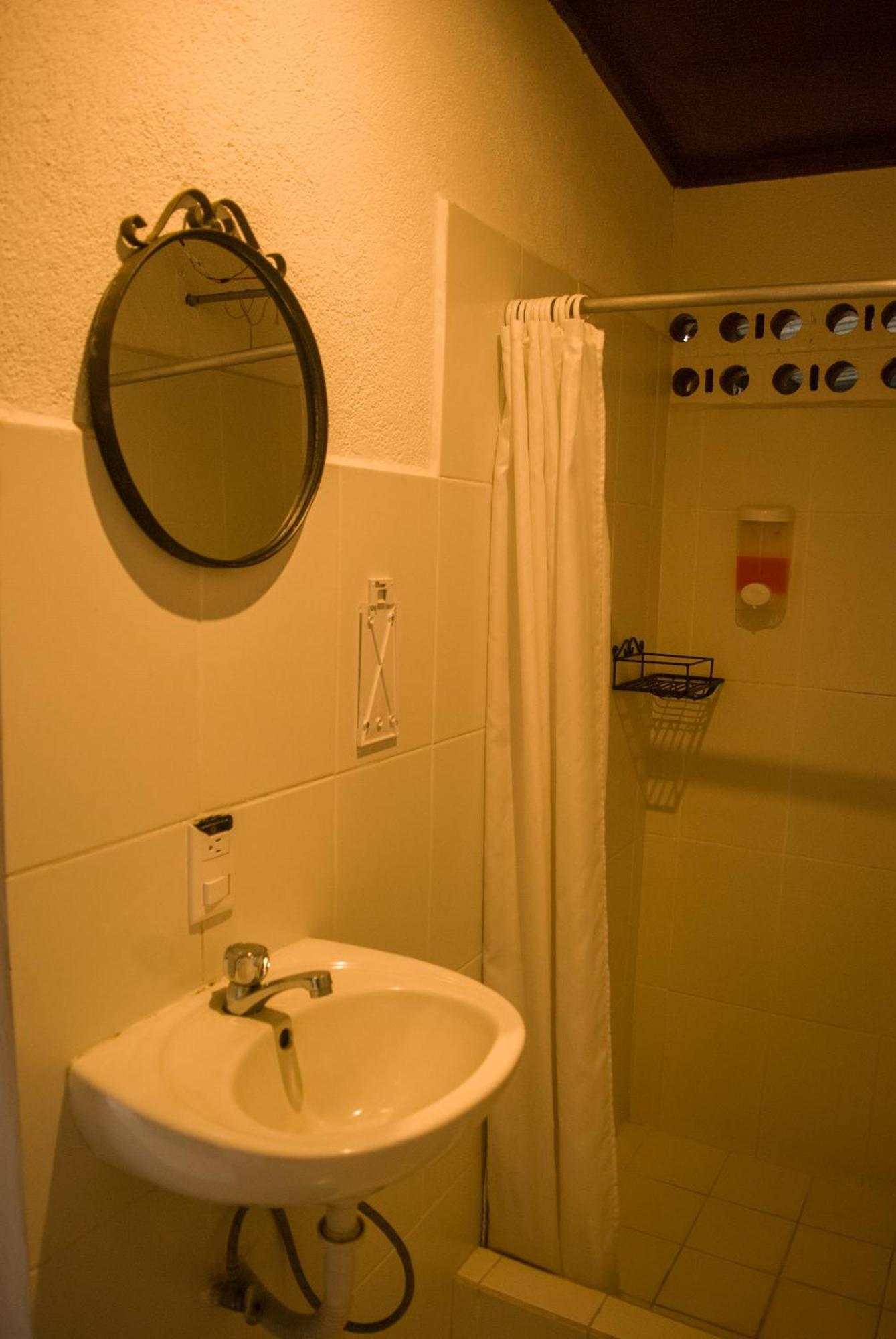 Tzunun Hostel أنتيغوا غواتيمالا المظهر الخارجي الصورة