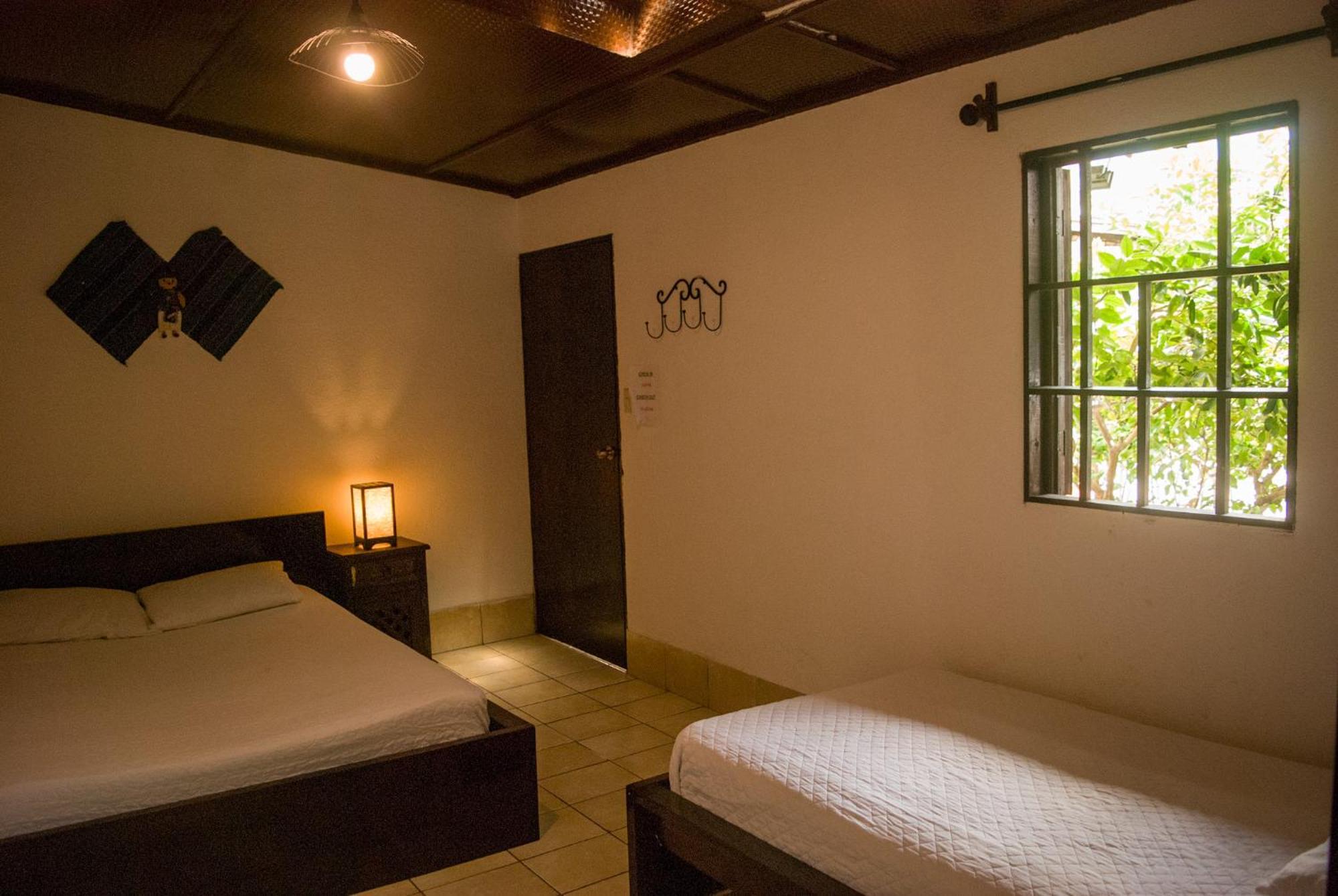 Tzunun Hostel أنتيغوا غواتيمالا المظهر الخارجي الصورة